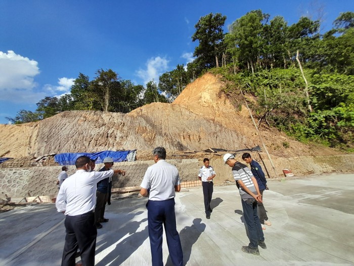 Kunjungan Kerja Kadishub Prov. Kaltim ke Terminal Lempake