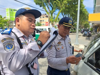 981- INSPEKSI KESELAMATAN LLAJ (RAMP CHECK) KENDARAAN ANGKUTAN UMUM DALAM RANGKA PERSIAPAN ANGKUTAN NATAL 2022 DAN TAHUN BARU 2023